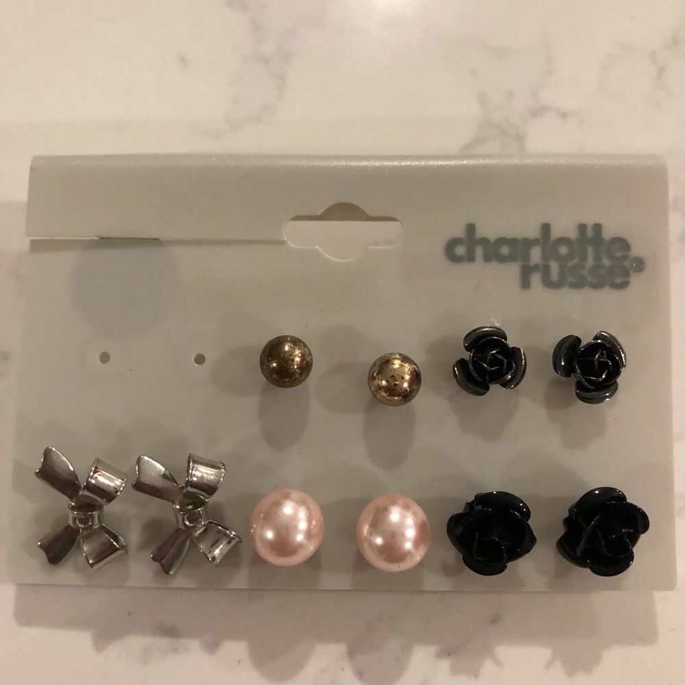 Stud earrings variety